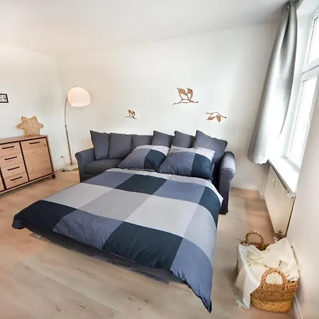 Apartmenthaus Fritz Reuter * Schwerin